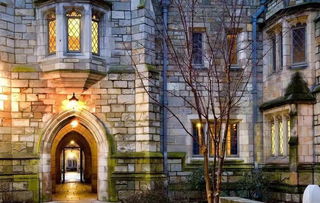 耶鲁大学对留学生的要求-美国耶鲁大学留学申请条件