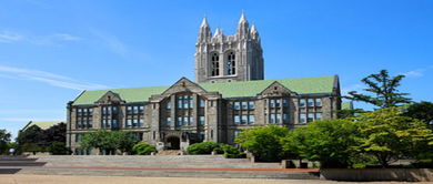 波士顿学院法学院附近的好初中-波士顿学院法学院排名第34
