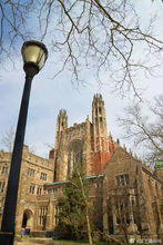 耶鲁和哈佛哪个校园美-哈佛大学和耶鲁大学哪个好